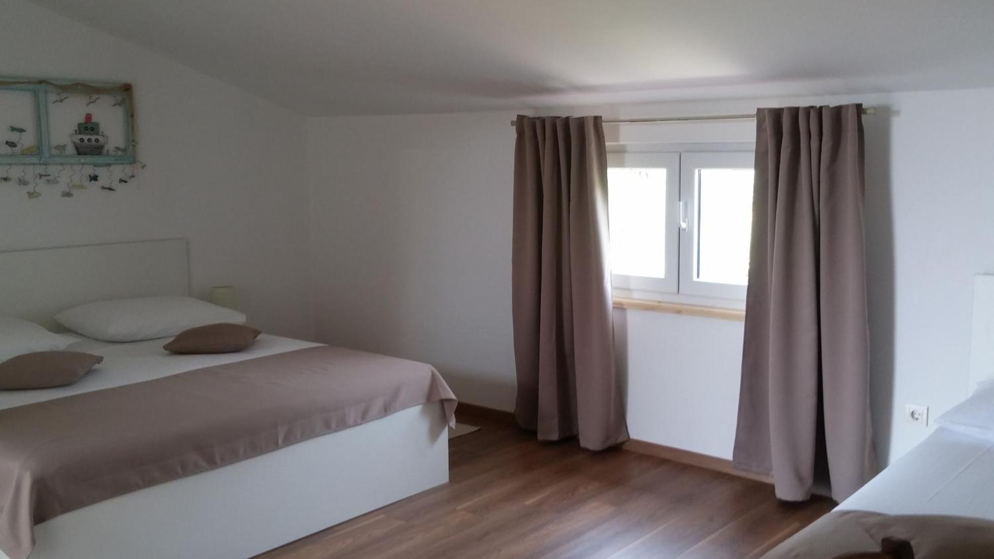 Rooms Vukusic Rab Town Quarto foto